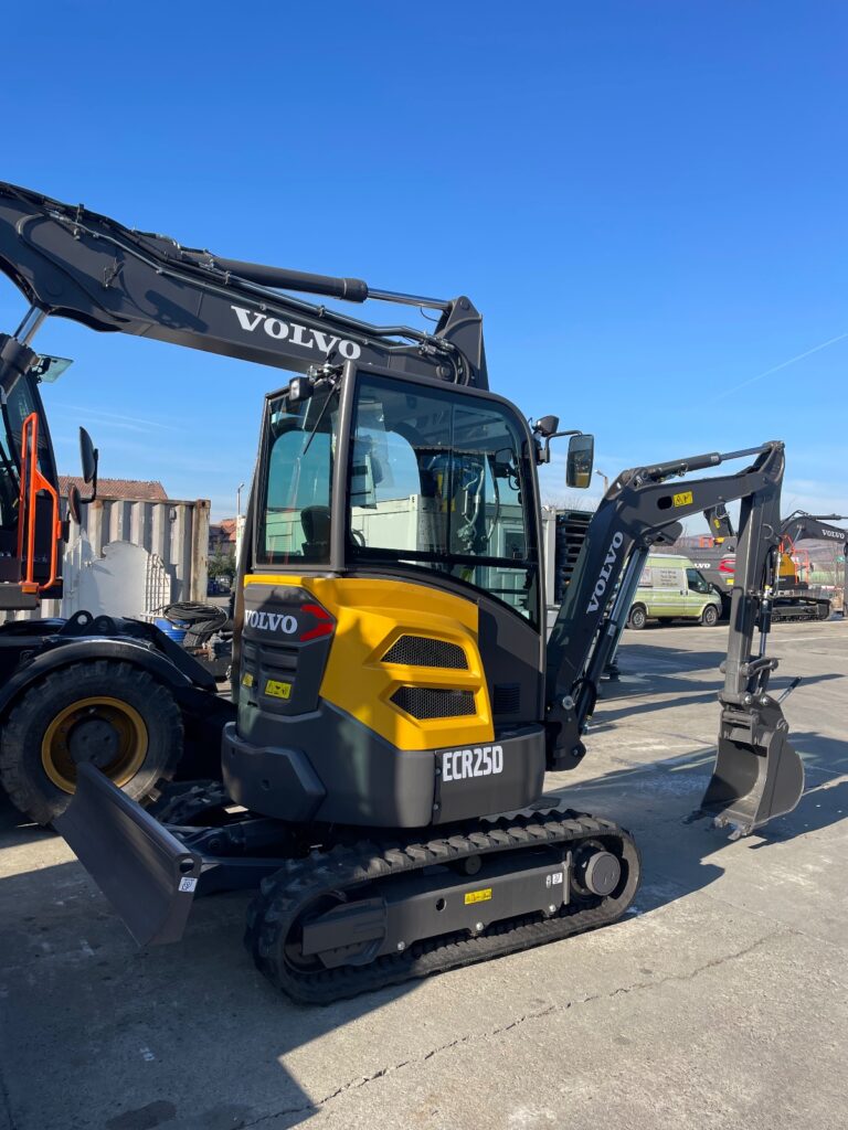 WhatsApp Image 2024-03-27 at 11.03.03 (2)